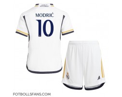 Real Madrid Luka Modric #10 Replika Hemmatröja Barn 2023-24 Kortärmad (+ Korta byxor)